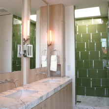 Calacatta marble vanity and fl