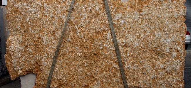 Jerusalem Gold Cleft 3"-5" Dimensional Limestone