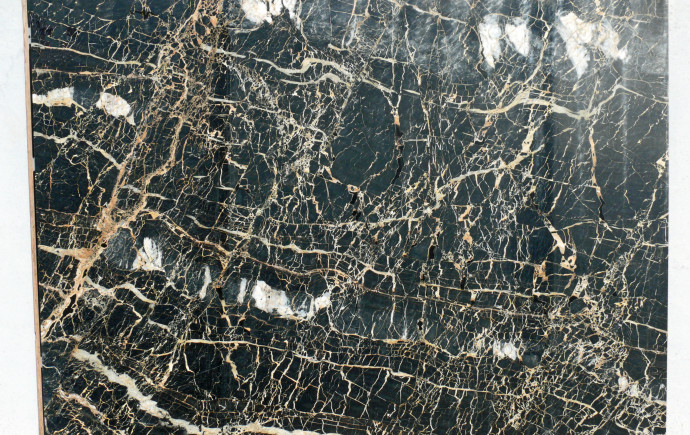 portoro-negro-marble-slab-polished-black-italy