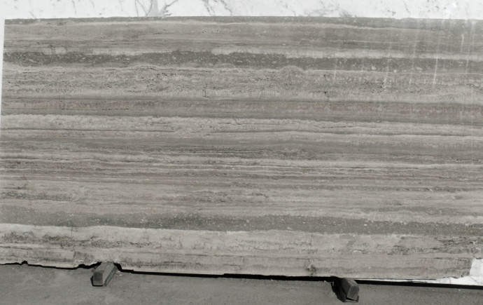 silver-travertine-travertine-grey-polished-italy