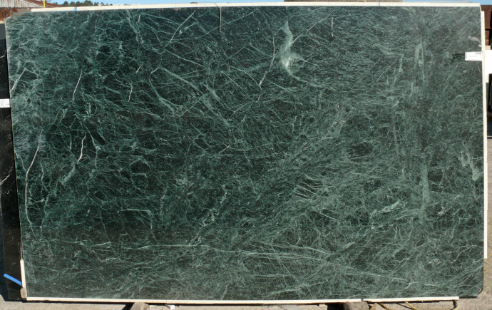 verde-absoluto-marble-slab-polished-green-italy